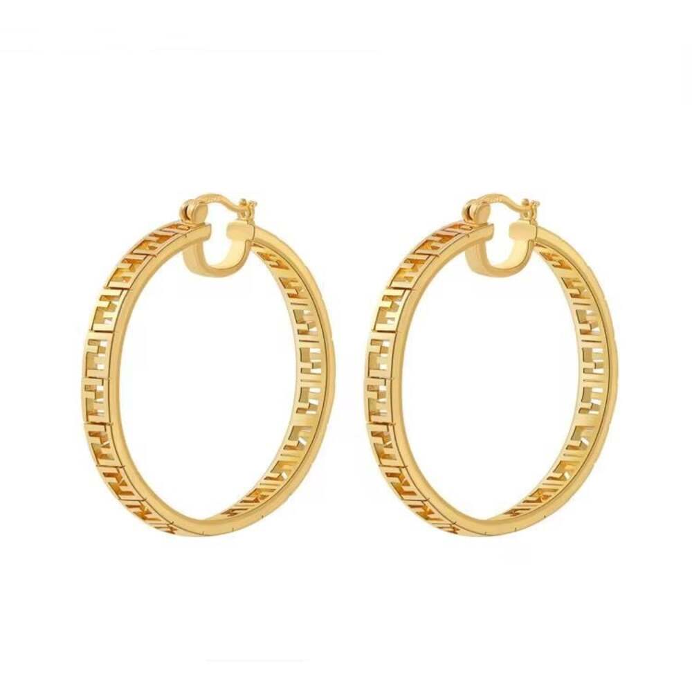 Medusa Pattern Hoop Earrings In Rose Gold